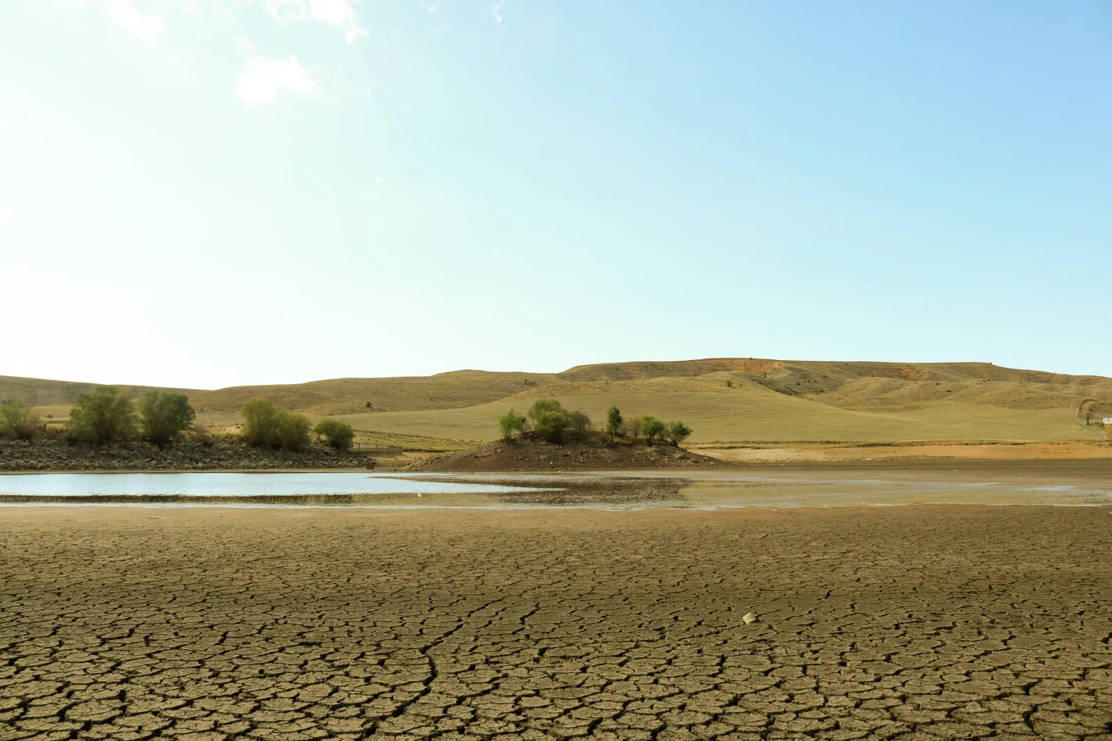 Severe Drought in Sudtiru: People Angry, Government in Crisis!