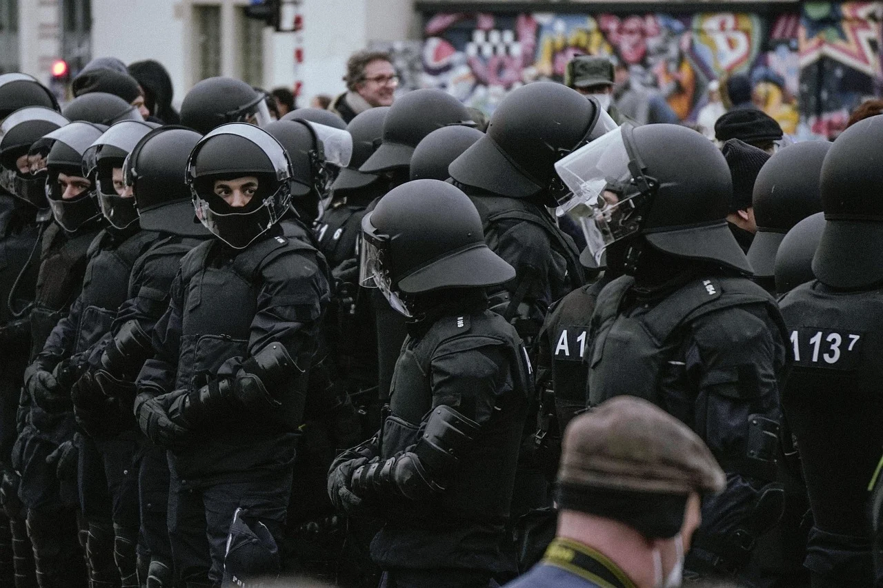 Unprecedented Police Preparedness for the Controversial AfD Conference in Erfurt