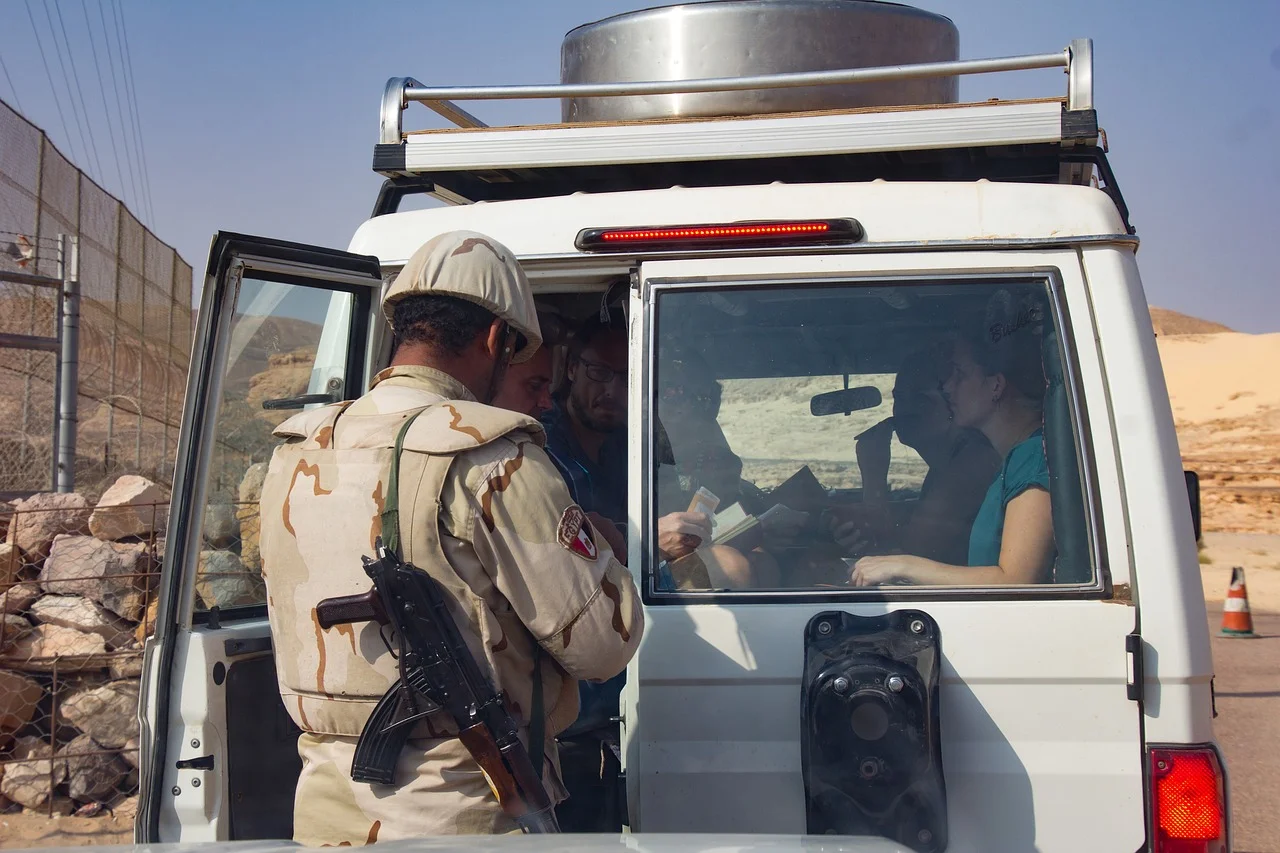 Border Warning: Federal Police Protest Equipment Shortages Ahead of Summer Holidays