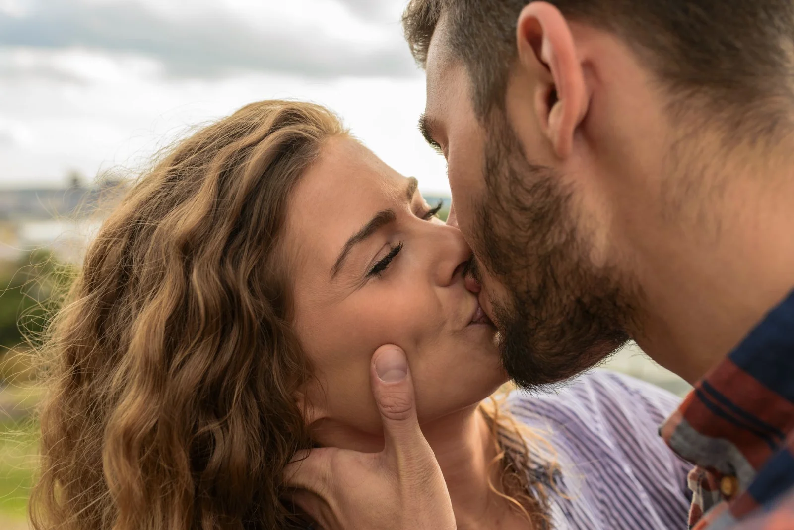 Save Your Relationship with a 6-Second Kiss!