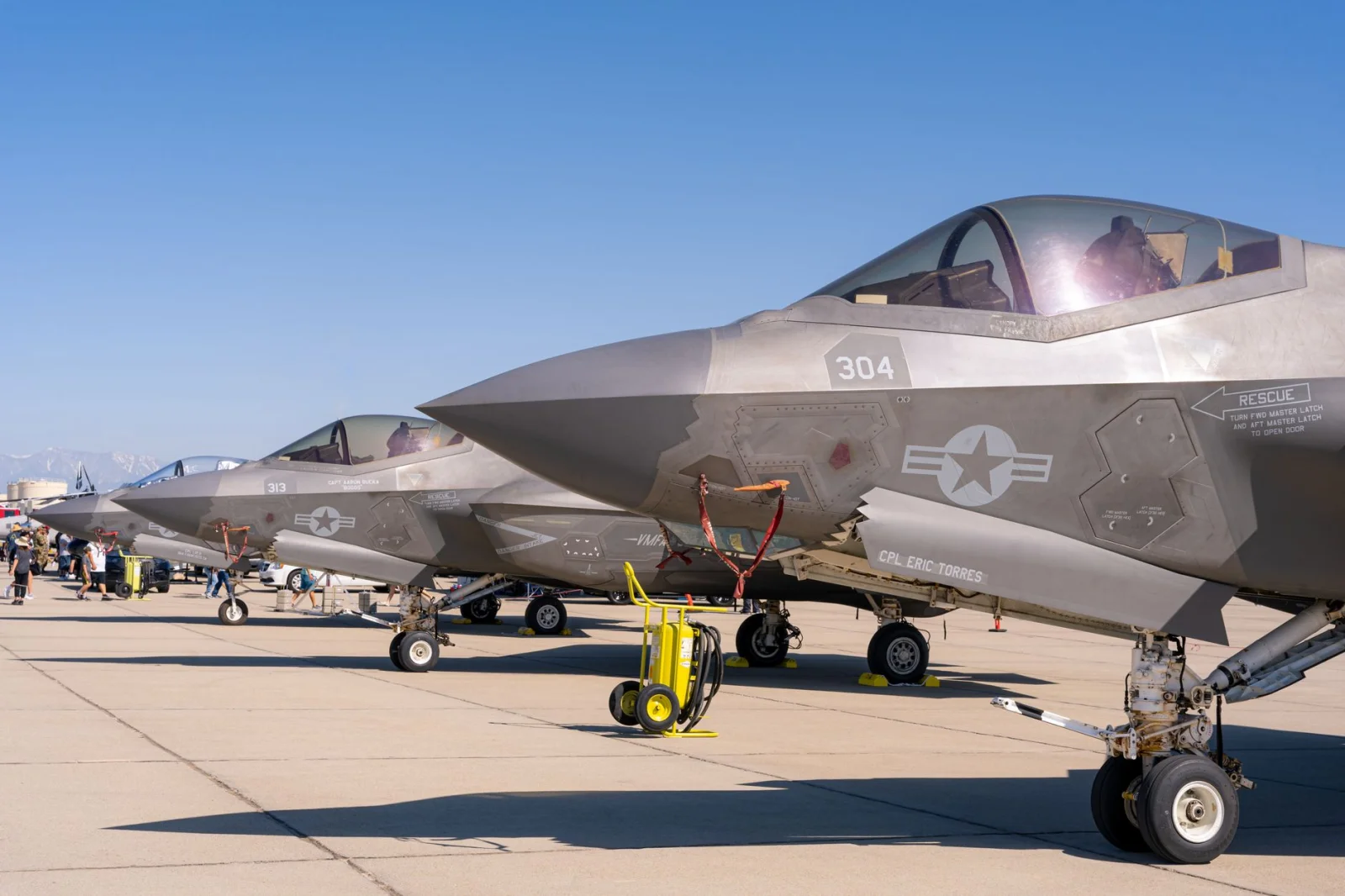 Revolution in Fighter Repairs: 3D Printing Comes to the Aid of the U.S. Navy