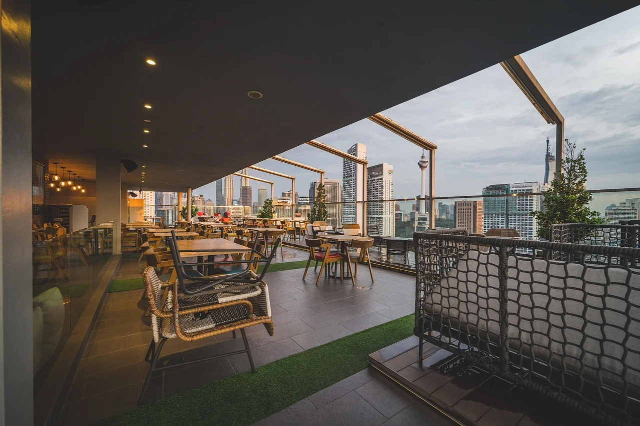 The Secrets of Frankfurt's Most Attractive Rooftop Bars Revealed