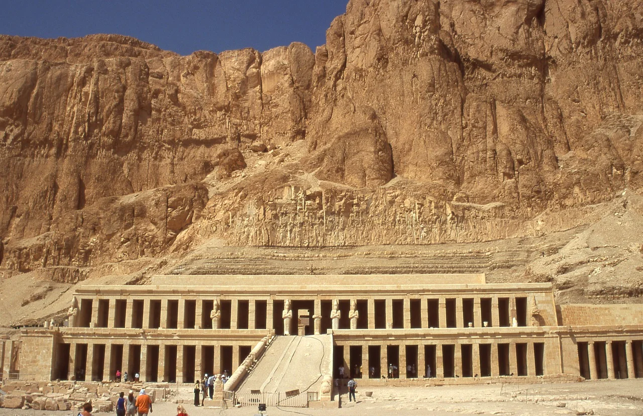 Discovery of Untouched Tombs in Egypt: Hidden Secrets of History